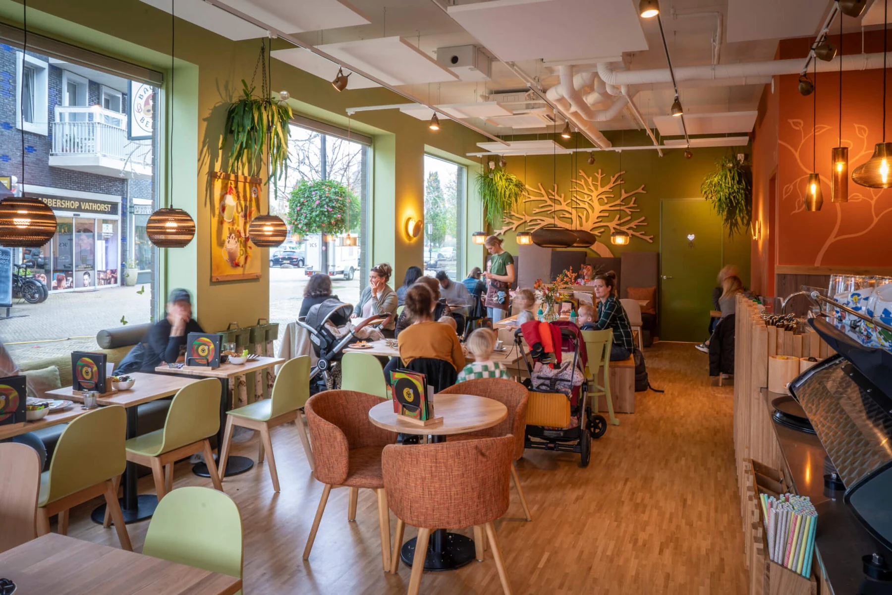 Interieur van Bagels & Beans Amersfoort Vathorst