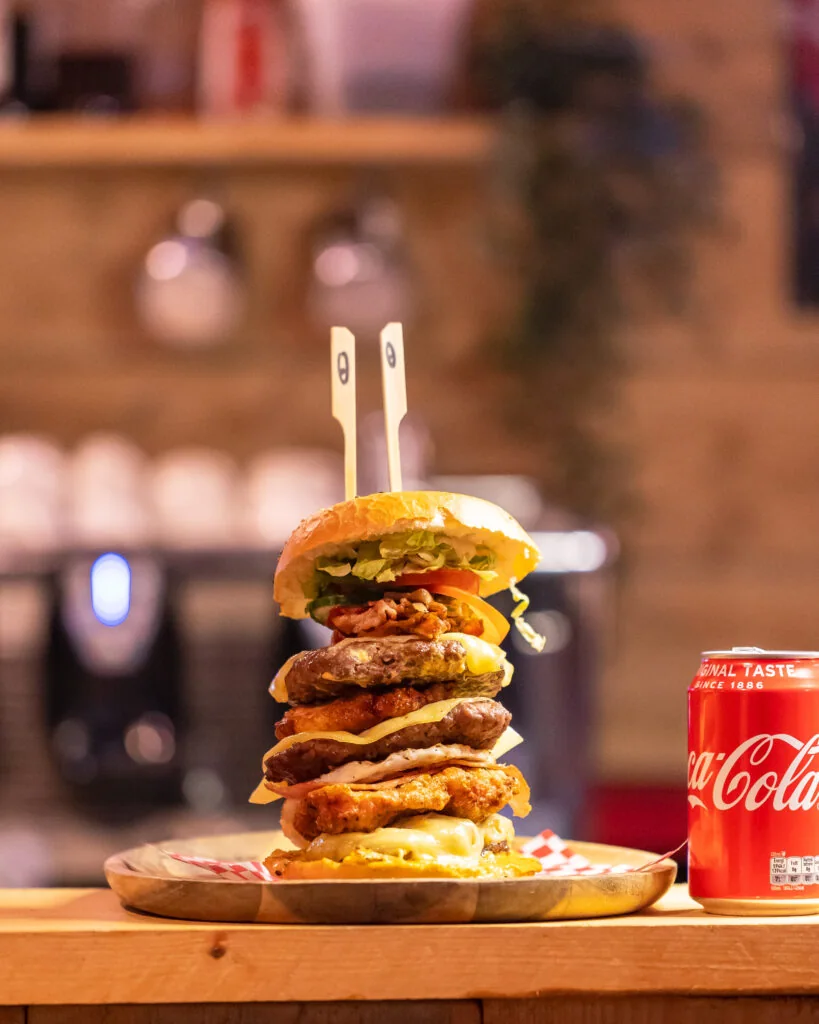 Sfeerbeeld bij Charlie’s Burger 33