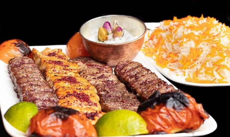 Mix van de grill bij Cribs