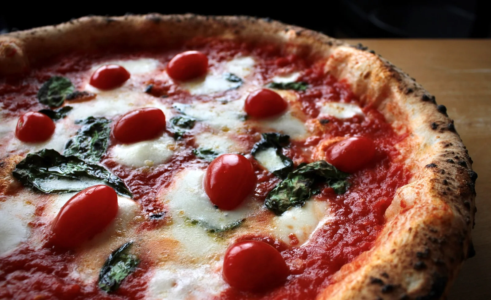 Napolitaanse pizza bij La Base Amersfoort