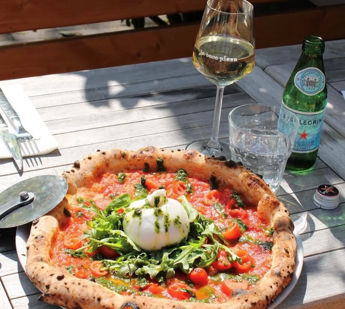 Sfeerbeeld La Base Pizza