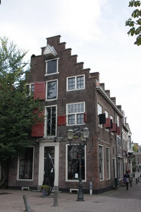 Tafelen bij Mama Roux