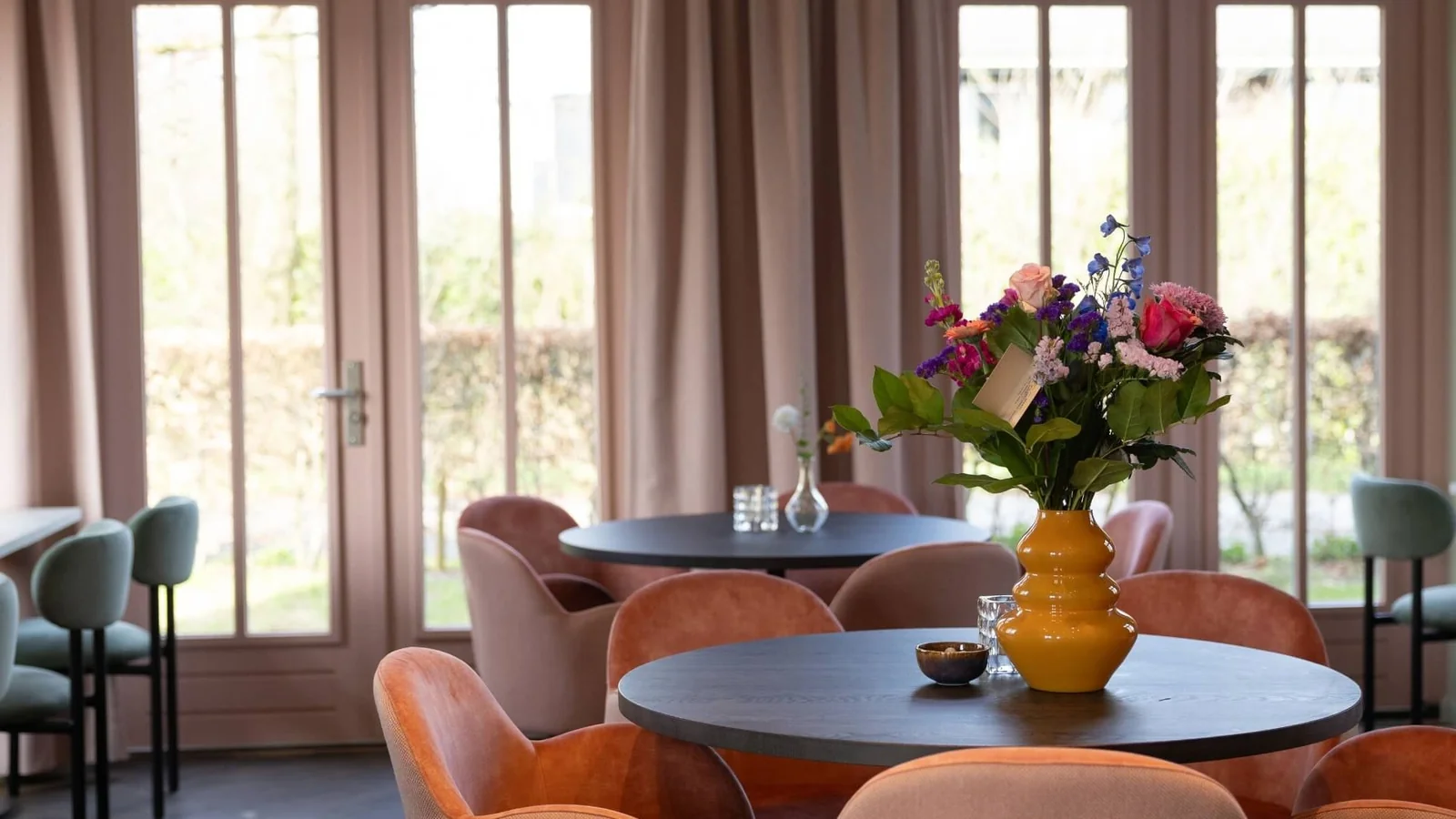 Interieur en sfeer van Restobar BUUR