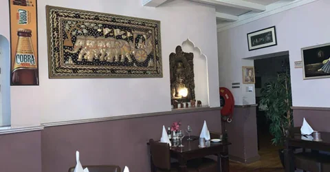 Indiaas eten bij Taste of India Akbar