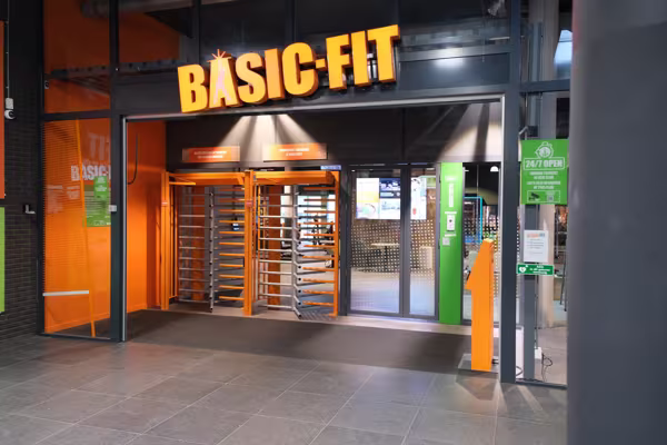 Buitenzijde van Basic-Fit Amersfoort Groningerstraat