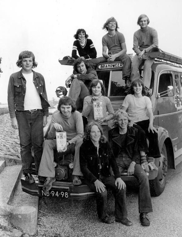Gorinchem: Op zaterdag 2 juni 1973 won Gorkum II, een van de twee teams van de Gorcumse Jeugdbrandweer, de wedstrijd te Vlaardingen, waaraan door 23 jeugdteams werden deelgenomen. Uit een brandende garage moest een auto worden gered, terwijl het woonhuis en winkelpand behouden moest blijven. Gorkum I werd zevende, maar de wedstrijd werd met overmacht gewonnen door Gorkum II.