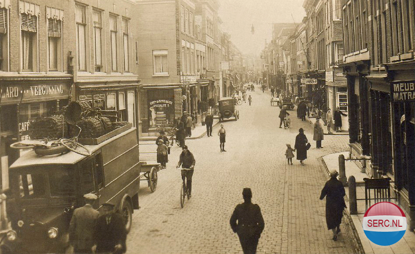 Gorinchem: De Gasthuisstraat omstreeks 1935