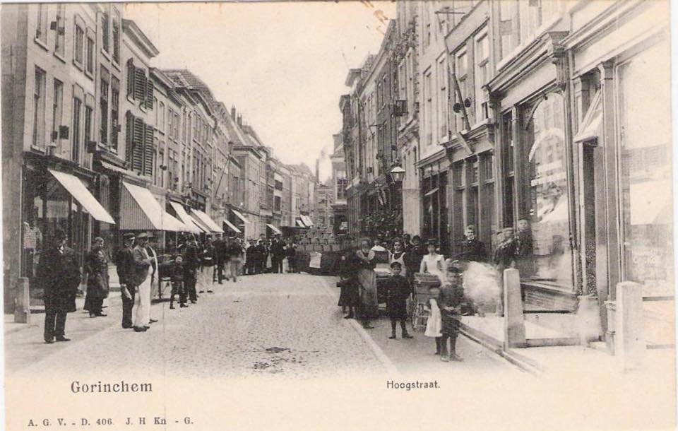 De Hoogstraat in Gorinchem omstreeks 1910