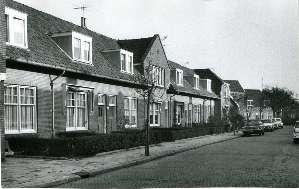 De Hugo de Grootstraat in Gorinchem omstreeks 1972