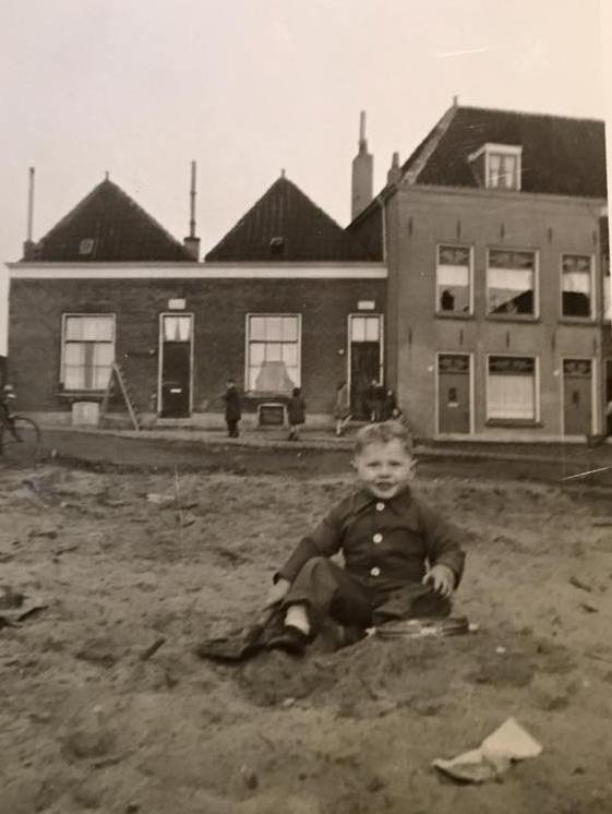 De molenaarshuisjes op de Bagijnenwal, begin jaren 60