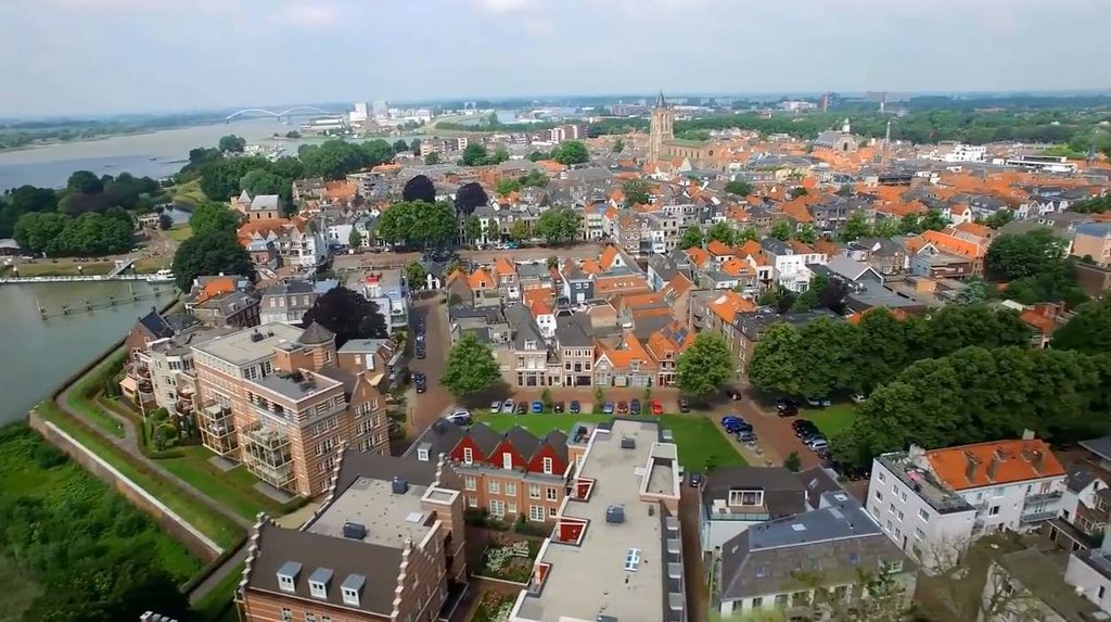 Gorinchem gezien vanuit de lucht in 2016