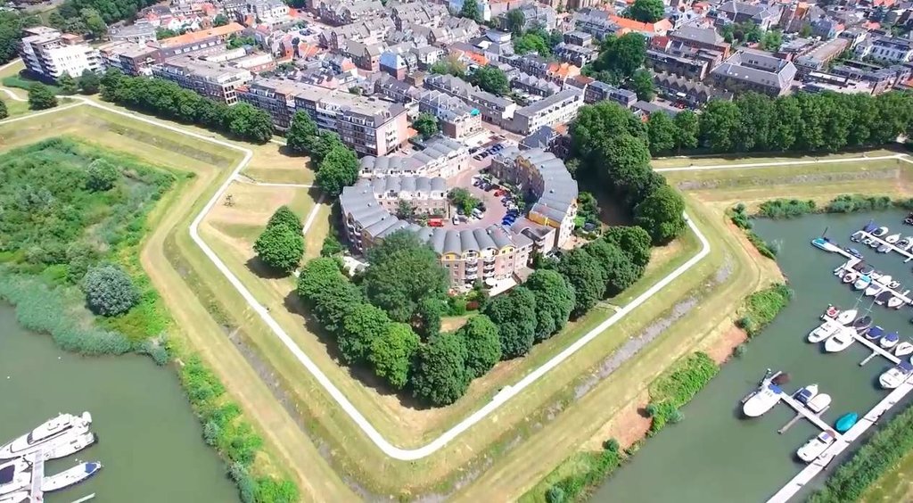 Gorinchem gezien vanuit de lucht in 2016