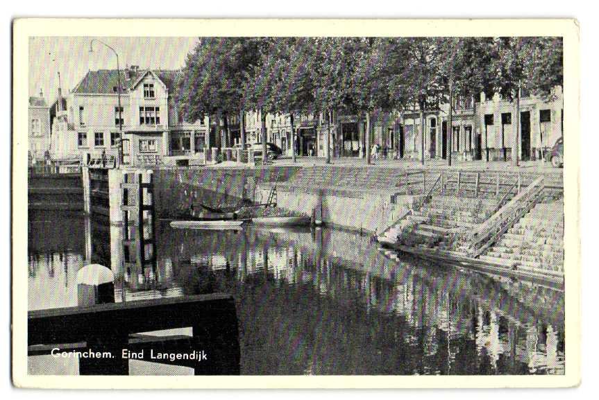 Langendijk 1952 - Klik op de foto om ook de rest van de oude foto's te bekijken.