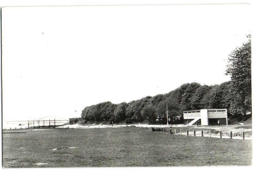 GORINCHEM: Strandbad 1967