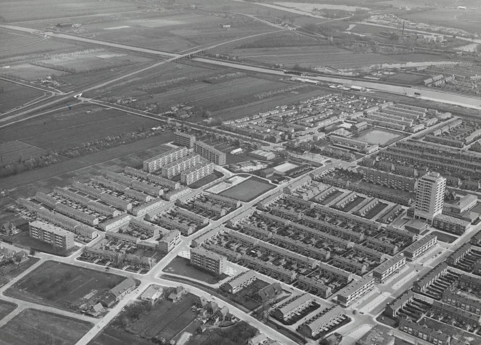 Luchtfoto Gorinchem begin jaren 60