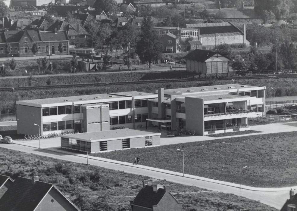 Openbare MAVO aan de Lange Slagen te Gorinchem in 1962