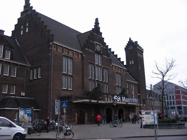 Maastricht: Station Maastricht 2013