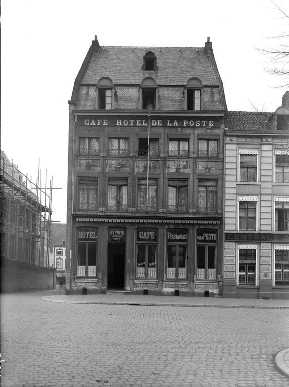 Maastricht: Het Vrijthof nummer 44 in 1917 (Geheugen van NL)