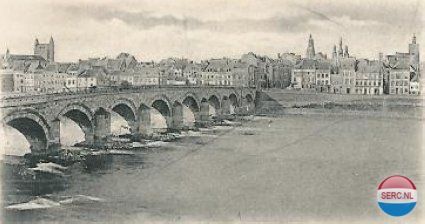 Maastricht: De Sint Servaasbrug omstreeks 1900