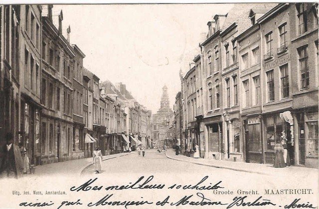 De Grote Gracht in Maastricht omstreeks 1922