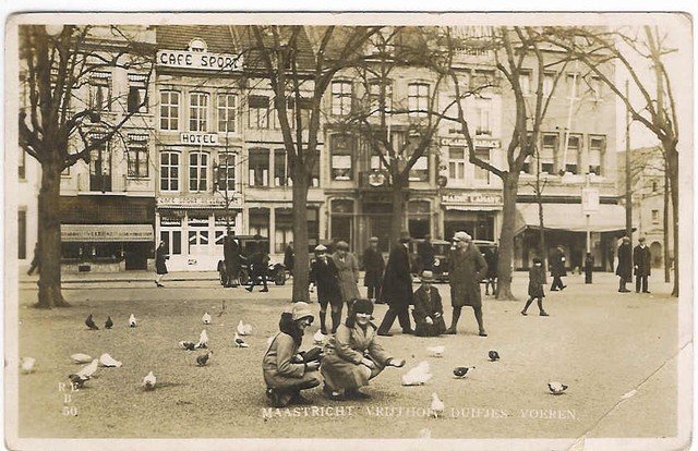 Het Vrijthof in Maastricht omstreeks 1934