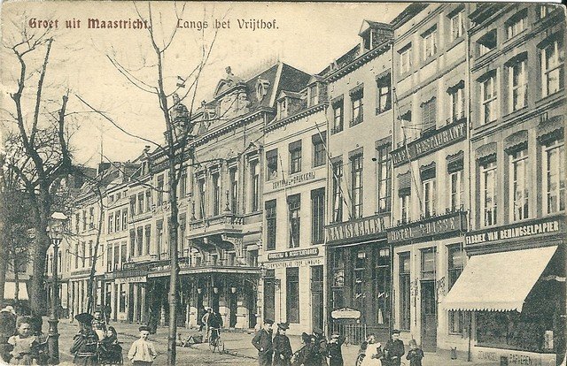 Het Vrijthof in Maastricht omstreeks 1921