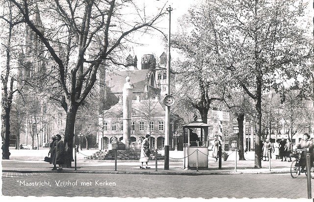 Het Vrijthof in Maastricht omstreeks 1952