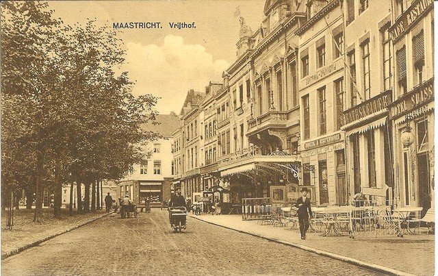 Het Vrijthof in Maastricht omstreeks 1909