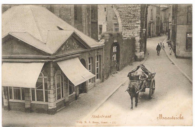 De Stokstraat in Maastricht omstreeks 1926