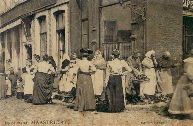 De Markt in Maastricht omstreeks 1916