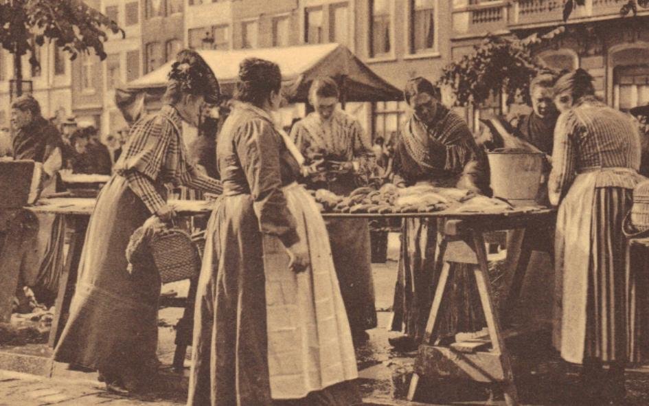 De Markt in Maastricht omstreeks 1923