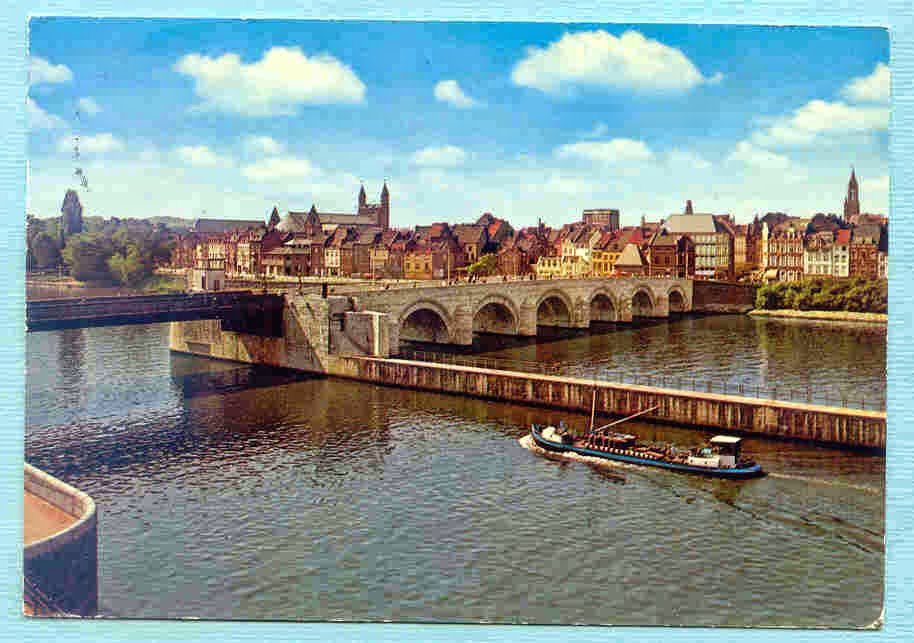Maastricht. Een ansichtkaart uit de jaren '60