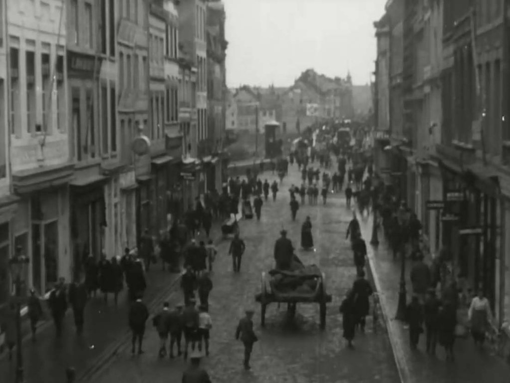 Een foto uit Maastricht (1926). Weet u meer van deze foto? Dan kunt u dat hieronder vermelden.