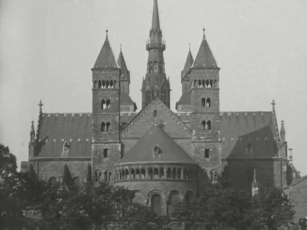 Een foto uit Maastricht (1926). Weet u meer van deze foto? Dan kunt u dat hieronder vermelden.