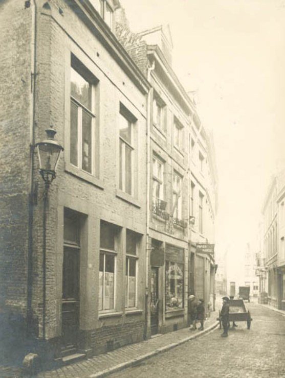 Platielstraat omstreeks 1932