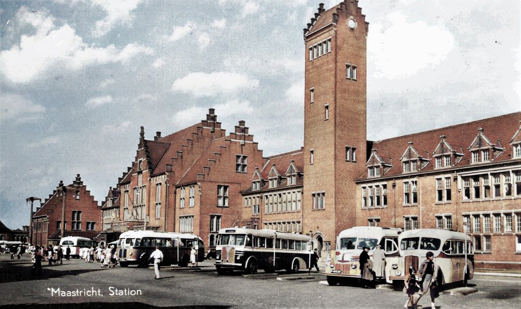 Het Station omstreeks 1951