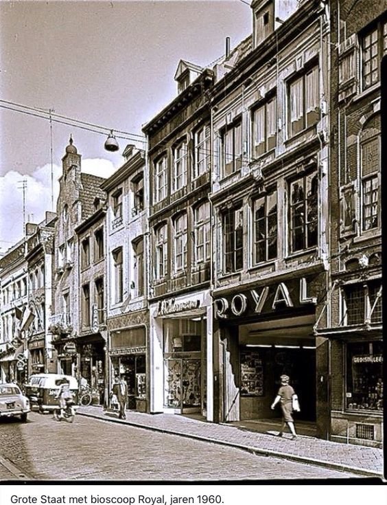 De Grote Staat jaren 60 bij Bioscoop Royal