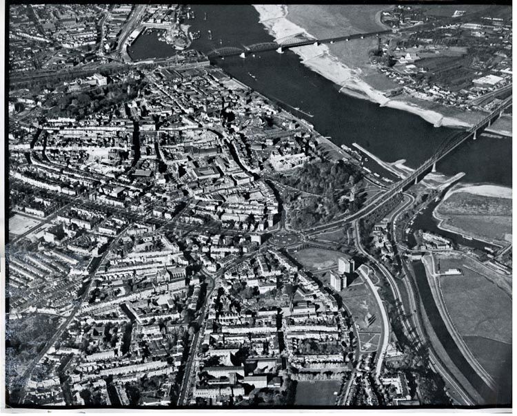Nijmegen: Luchtfoto omstreeks 1968