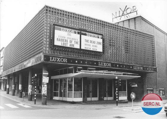 Nijmegen: Doddendaal 1983. Helaas bleken klassiekers niet voldoende om bioscoop Luxor te redden uit de bioscoopdip in de jaren 80. In 1985 sloot de bioscoop dan ook haar deuren.