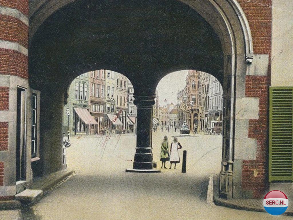Nijmegen: De Grote Markt gezien op een zeer artistieke manier omstreeks 1923