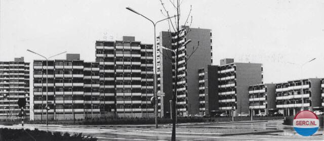 Nijmegen: De Weezenhof met de Hippe Hoogbouw in 1974