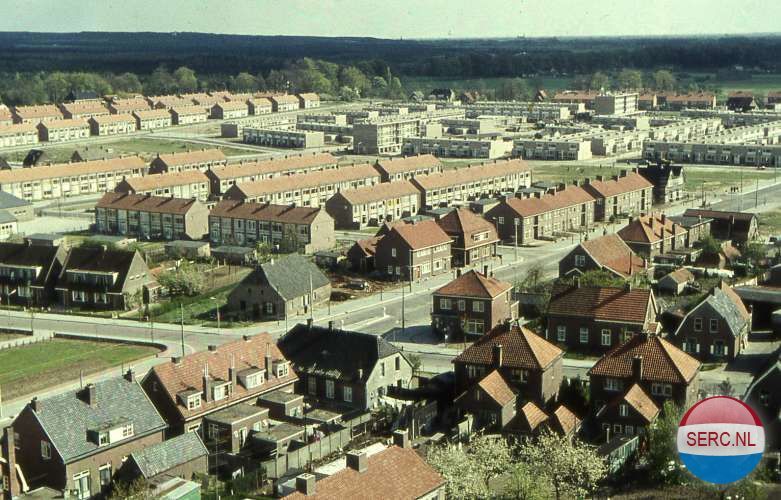 Nijmegen: Panorama van de Hetertse Hei omstreeks 1965. Vooraan ligt de kruising van de Sint Jacobslaan (van linksonder naar rechtsboven) en de Heiweg