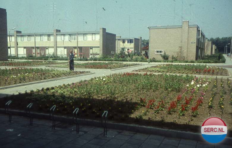 Nijmegen: De hoek van de Jan Willem Passtraat (links) en de Van Haapsstraat (rechts) omstreeks 1969