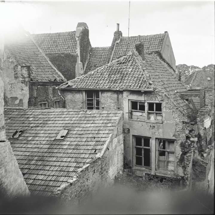 De Smidstraat ( gezien vanaf het St.Stevenskerkhof ) in 1967