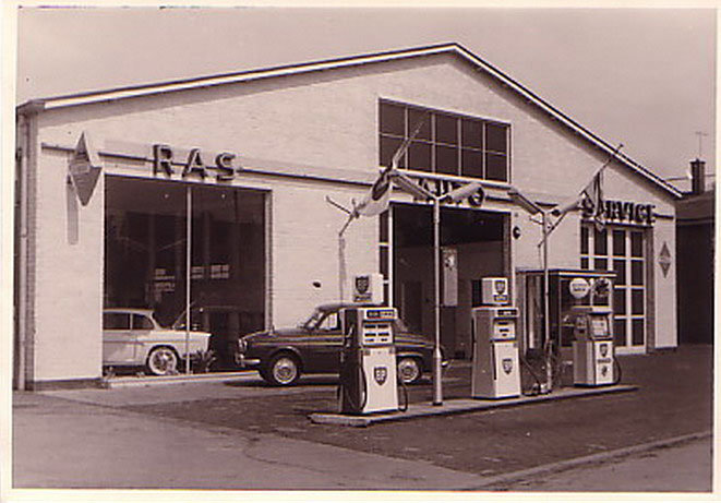 Nijmegen. RAS Autoservice aan de Weurtseweg omstreeks 1962