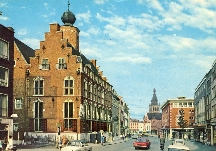 De Burchtstraat in Nijmegen omstreeks 1964