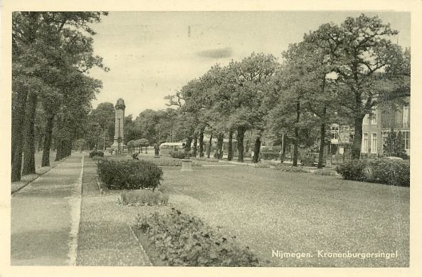 De Kronenburgersingel omstreeks 1954