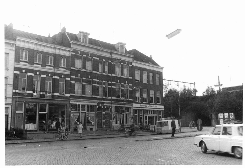 Nijmegen - De Lange Hezelstraat in 1974