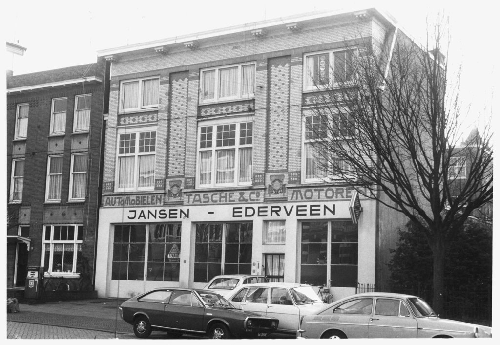 Nijmegen - De garage van Jansen-Ederveen in de Gerard Noodstraat in 1972