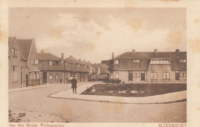 Van de Houte Willemsplein Sliedrecht